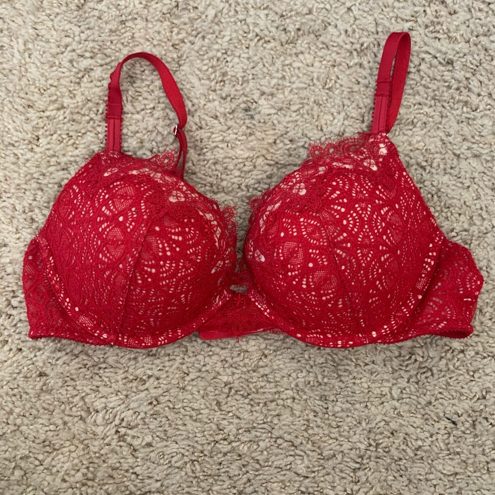 Victoria’s Secret push-up bra